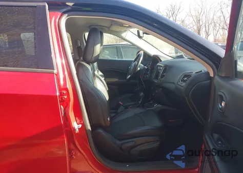 2020 Jeep Compass Trailhawk 4X4 z USA, uszkodzony, nr VIN 3C4NJDDB8LT155733